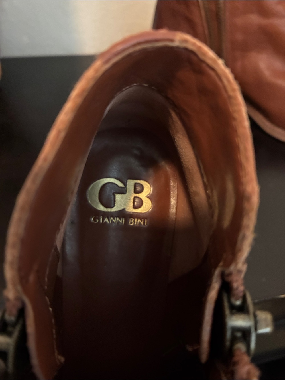 Women’s Leather Side-Zip Ankle Booties in Brown - Picture 3 of 7